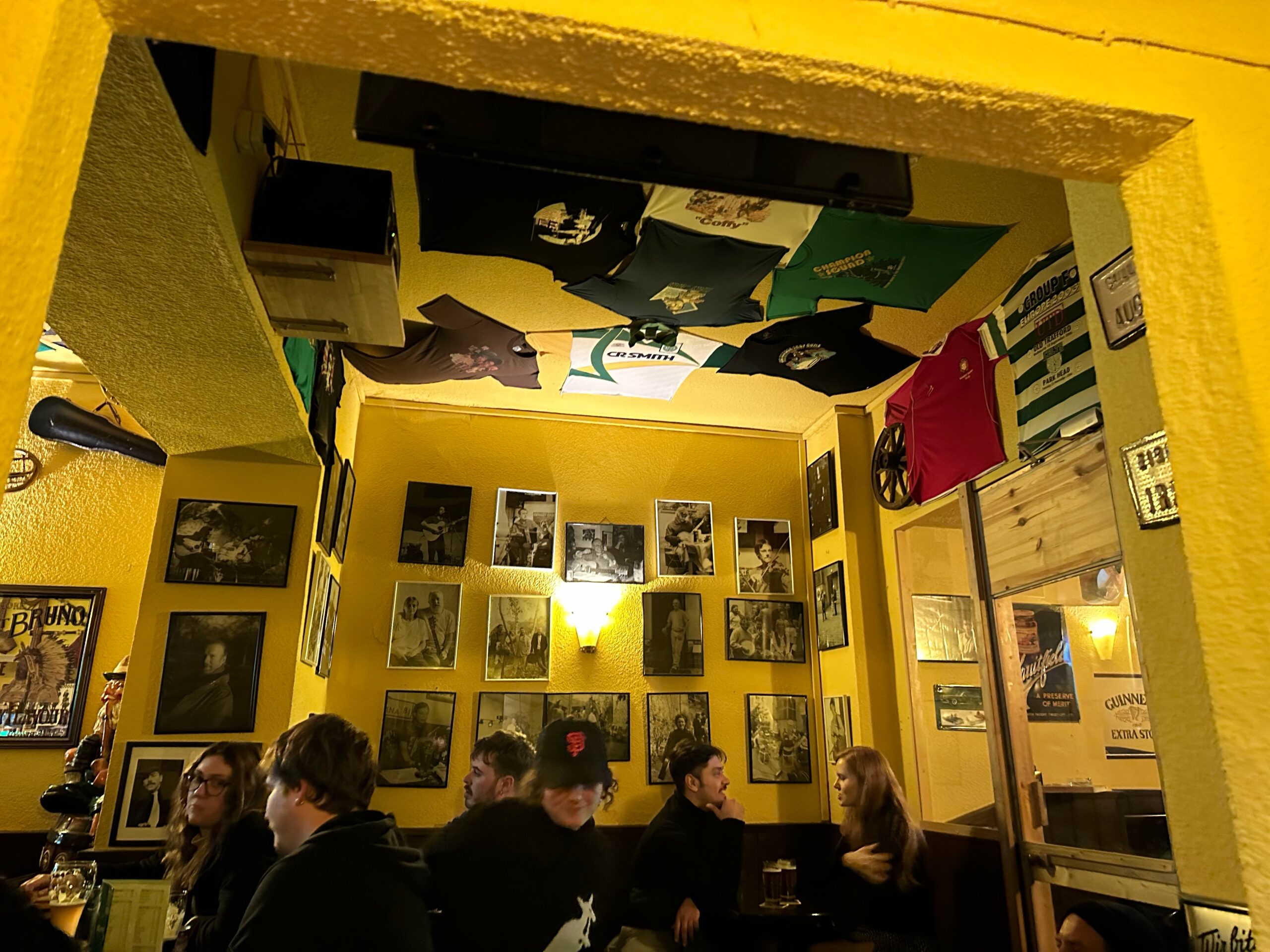 Blarney Irish Pub Berlin Kreuzberg | Dekoration