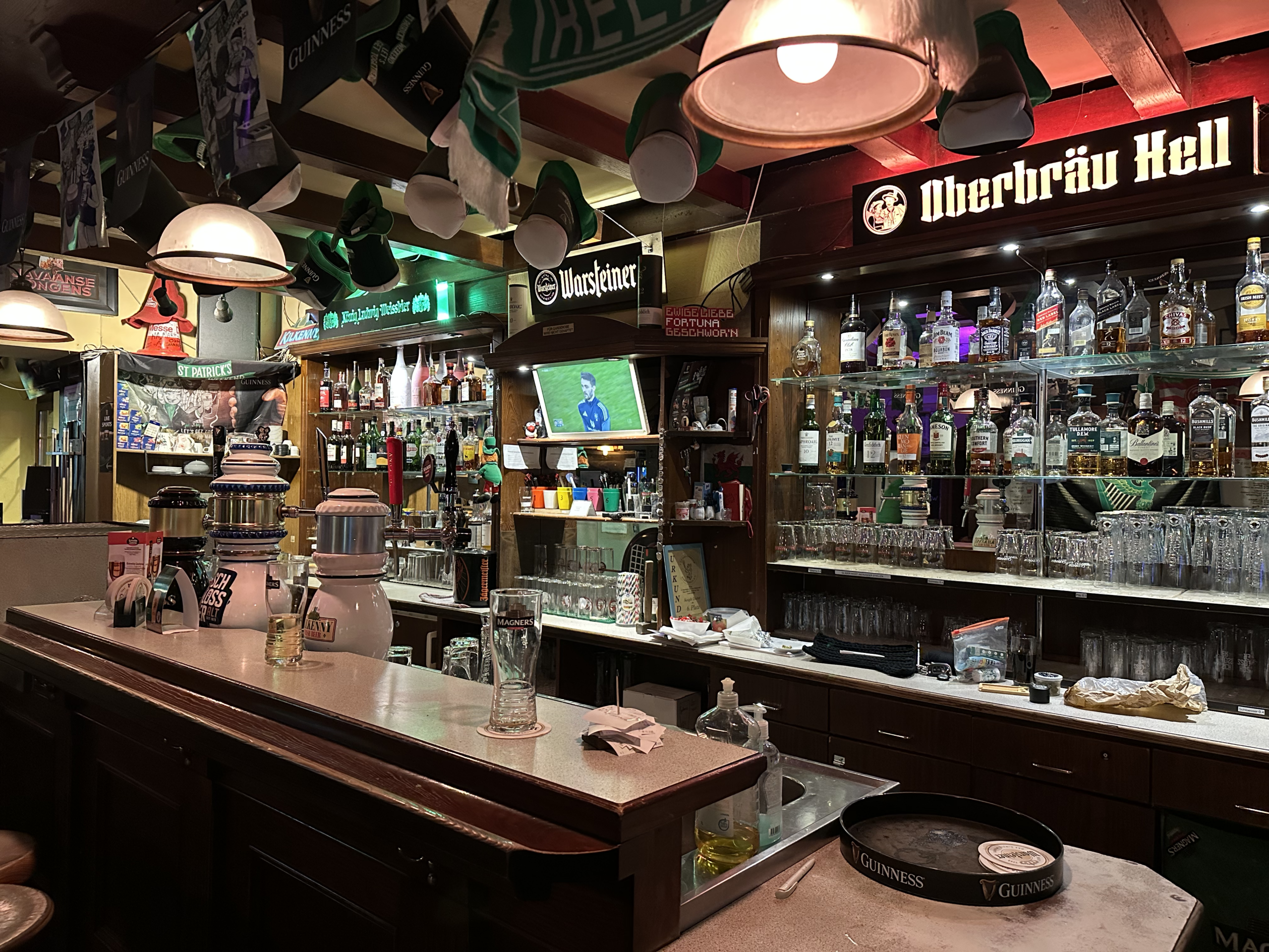 Sutton's Irish Pub Düsseldorf Bar