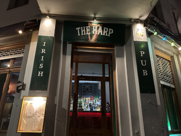 The Harp Irish Pub Berlin Front